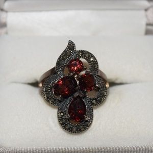 Vintage Sterling Silver Dinner Ring w/red Garnets